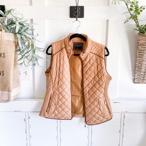 Brown sleeveless quilted zippered puffer vest